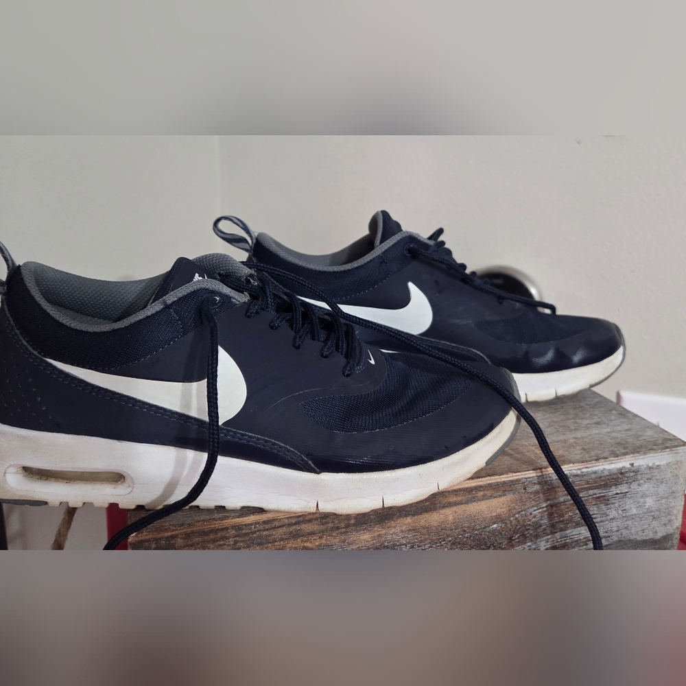 Nike Kids Black and White Sneakers